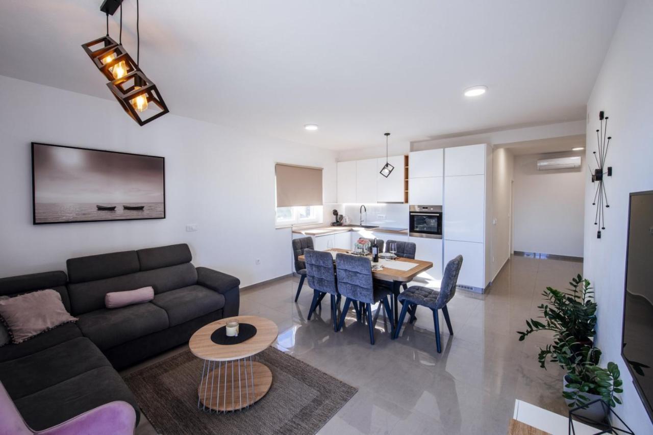 סבטי פיליפ אי ג'קוב Crowonder Sun Dance Apartments With Heated Swimming Pool Seaview And Garden מראה חיצוני תמונה